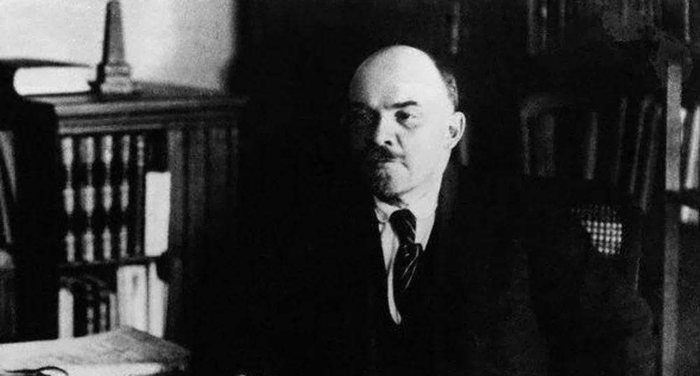 Ленин: Е, как е при капитализма?