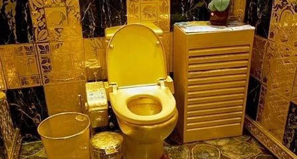 Златни тоалетни за Ким и Кание Уест