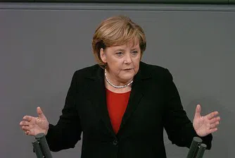 Меркел: Ако фалира еврото, ще фалира и Европа