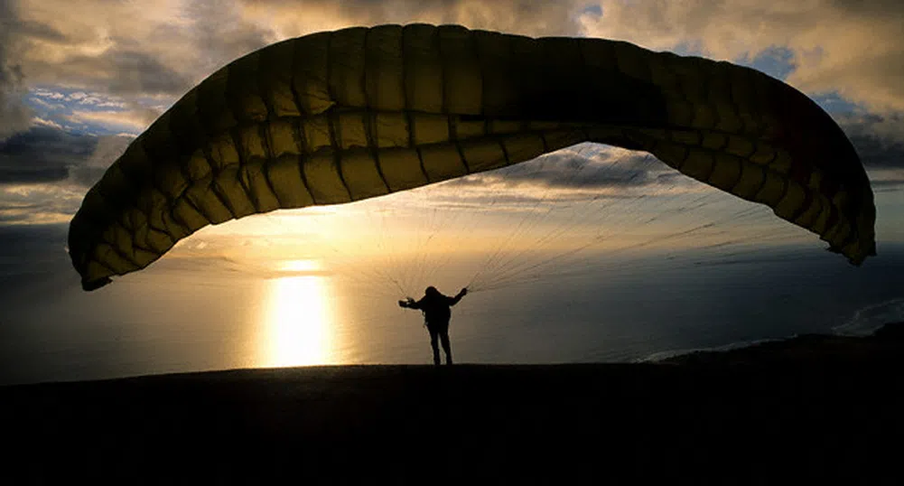 81-годишна скочи с парашут край Монтана