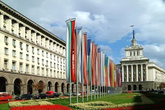 Държавата дава на Рудозем шест имота