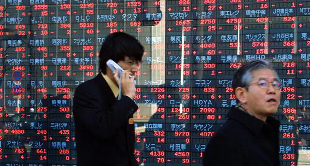 Японският индекс Nikkei се срина с 6.2% днес