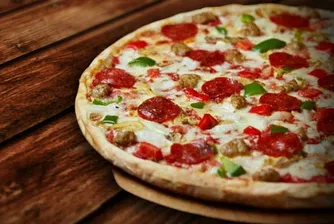 Бакшиш от 2084 долара за една пица (видео)