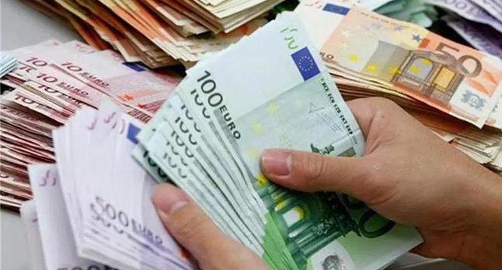 Българите сменят влоговете със спестовни сметки
