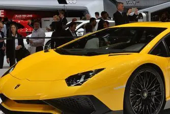 Lamborghini представи Aventador LP 750-4 Superveloce в Женева