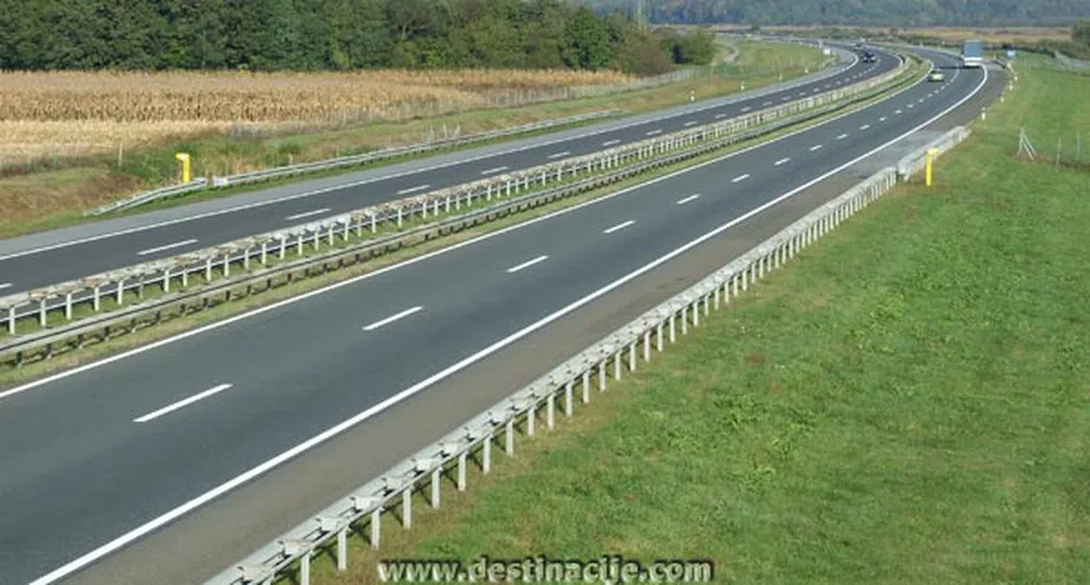Българин хванат да шофира с 248 км/ч в Хърватия