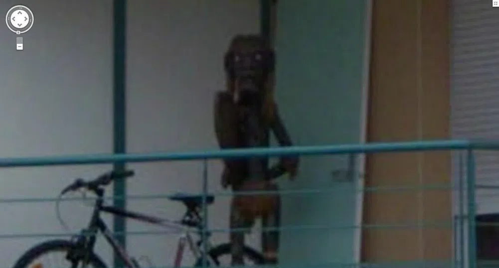 Няколко кошмарни кадри, които засне колата на Google Street View
