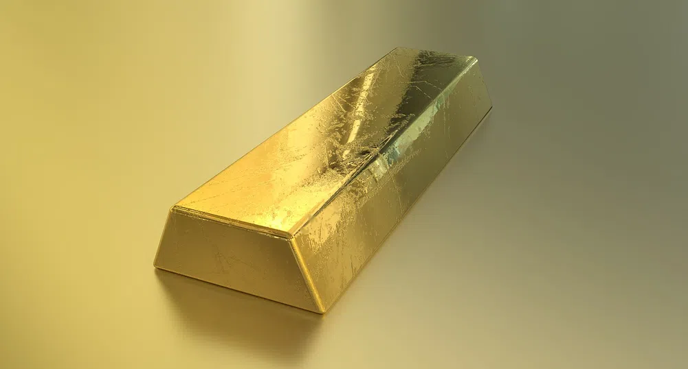 Златото се възползва от слабост на долара и продължава нагоре