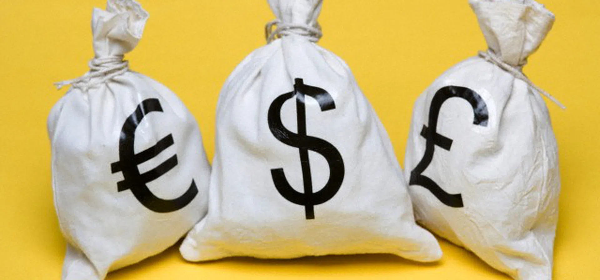 Парите от КТБ не били изнасяни в чували | Profit.bg