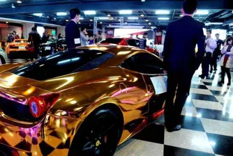 Позлатено Ferrari за китайски младоженци