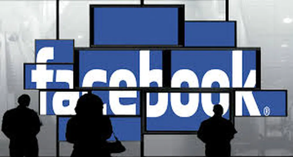 Учени: Facebook ни прави нещастни