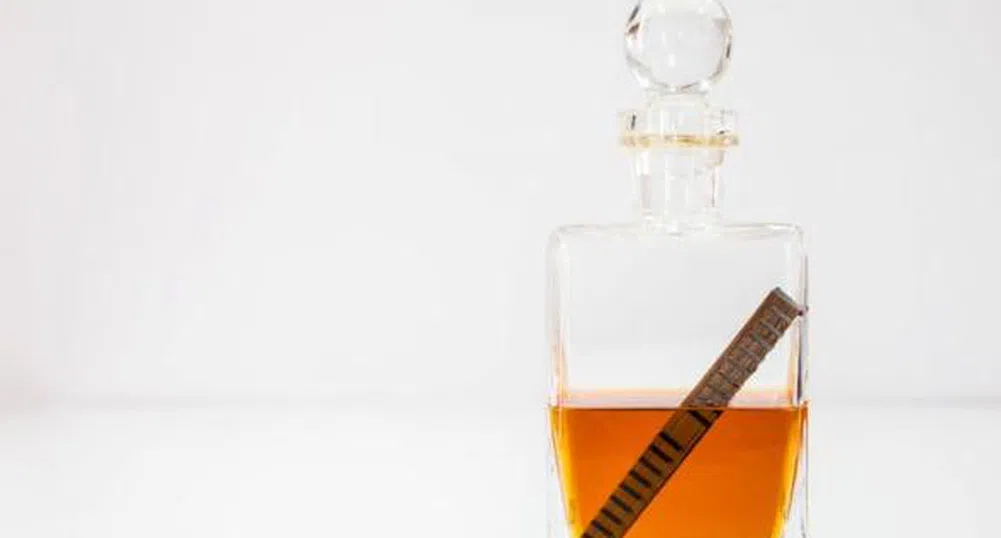 Тази джаджа превръща евтиното уиски в скъпо само за 24 часа