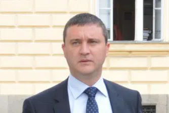 Горанов: Докато България трупа дефицит – ще се искат дългове