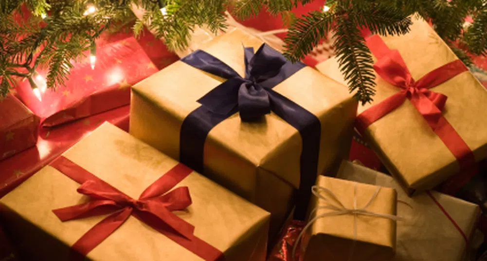 Децата вече искат пари за Коледа, жените - скъпи подаръци