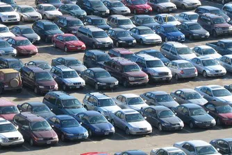 Спад в цените на колите втора употреба след градушката в София