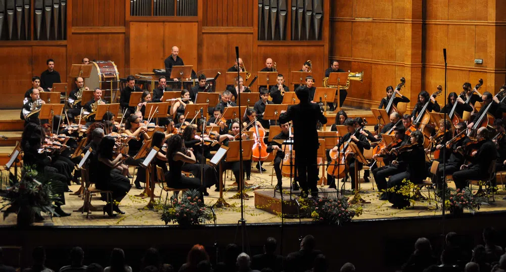 Уника празнува 20 години в България с класически концерт