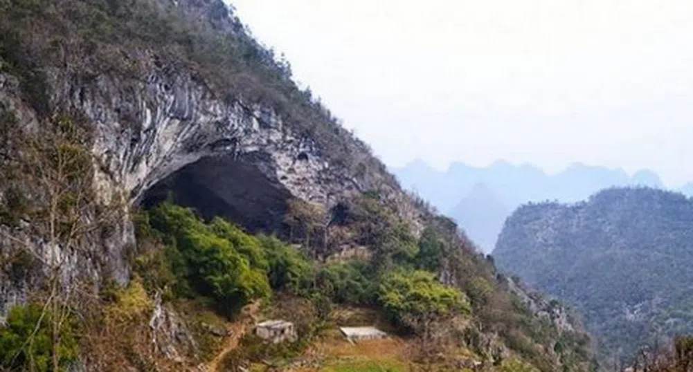 В тази гигантска пещера живят 100 души
