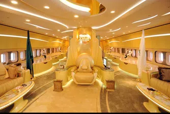 Луксозният Boeing 747 на Принц Алуалид бин Талал (видео)