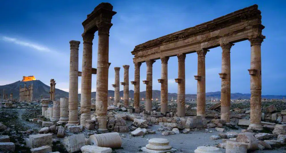 Ислямска държава взриви древен храм в Палмира