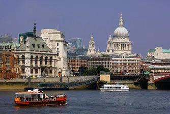 Финансовото лидерство на Лондон зависи от компании от БРИК