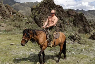 Путин в действие (снимки)