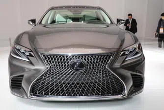 Първите снимки на флагманския седан Lexus LS 500 2018