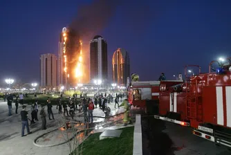 Пожар изгоря цялата фасада на 40-етажен небостъргач