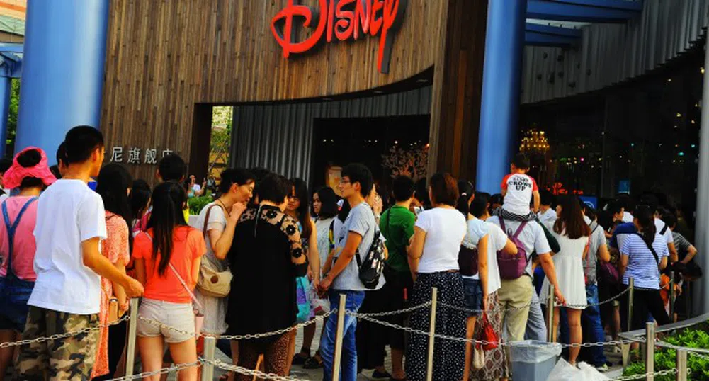 10 странни изисквания на Disney към служителите