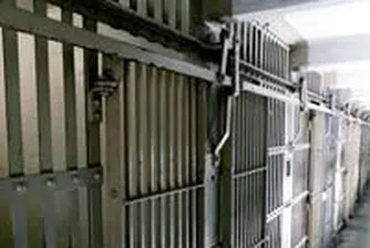 Компютър освободи 1 500 затворници по грешка