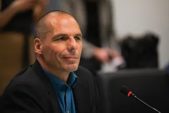 Министърът на финансите на Гърция подаде оставка