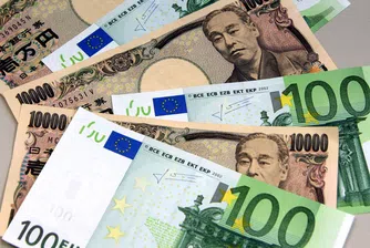 Еврото и йената със спад
