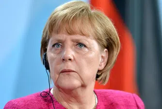 Рейтингът на Меркел се срина до рекордни стойности
