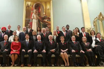 Как изглежда етнически разнообразното правителство на Канада