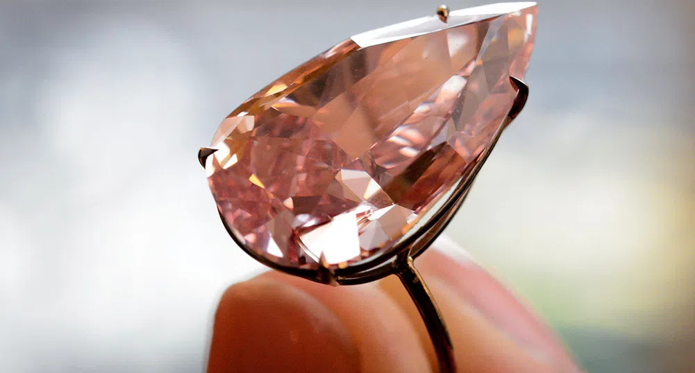 Рядък розов диамант продаден за 32 млн. долара