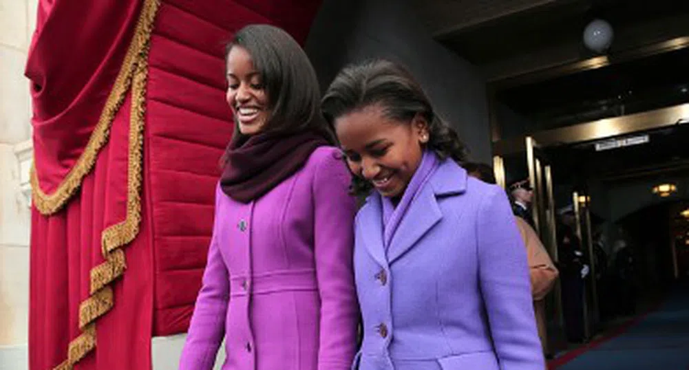Какво правеха дъщерите на Обама по време на клетвата?