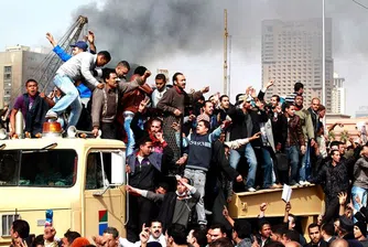 Обстановката в Кайро остава напрегната