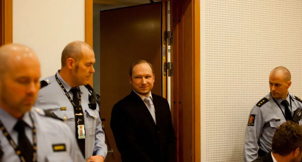 Норвежкият масов убиец не се призна за виновен