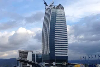 Откриват най-високата сграда в София през юни