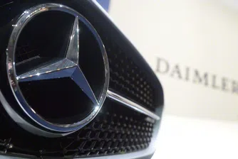 Китай глоби Mercedes-Benz с 56 млн. долара