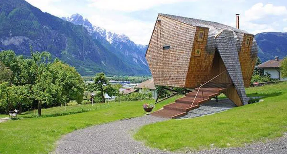 Компактен дом с невероятни гледки в Алпите