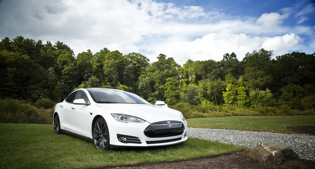 Tesla Motors обяви най-бързата масово произвеждана кола