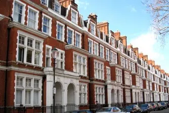 Рекордни офертни цени на имотите в Лондон от 477 440 паунда