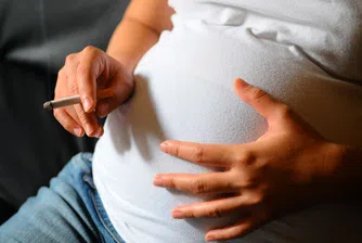 Първият глобен пушач в Хасково - бременна жена