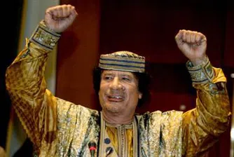Кадафи поставя три условия, за да се оттегли