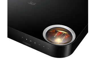 Samsung HT-F6550W ви поставя в центъра на 3D забавлението