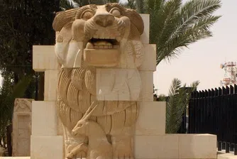 Джихадисти разрушиха статуя на 2000 години в Палмира