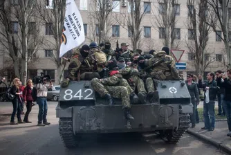 Ранени и убити при сражения в украинския Мариупол
