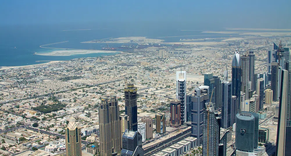 Как се промени Дубай от 1990 до 2016 г.