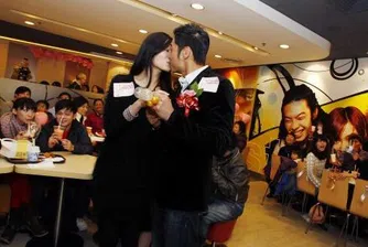 Сватбените тържества в McDonald's набират популярност в Хонконг