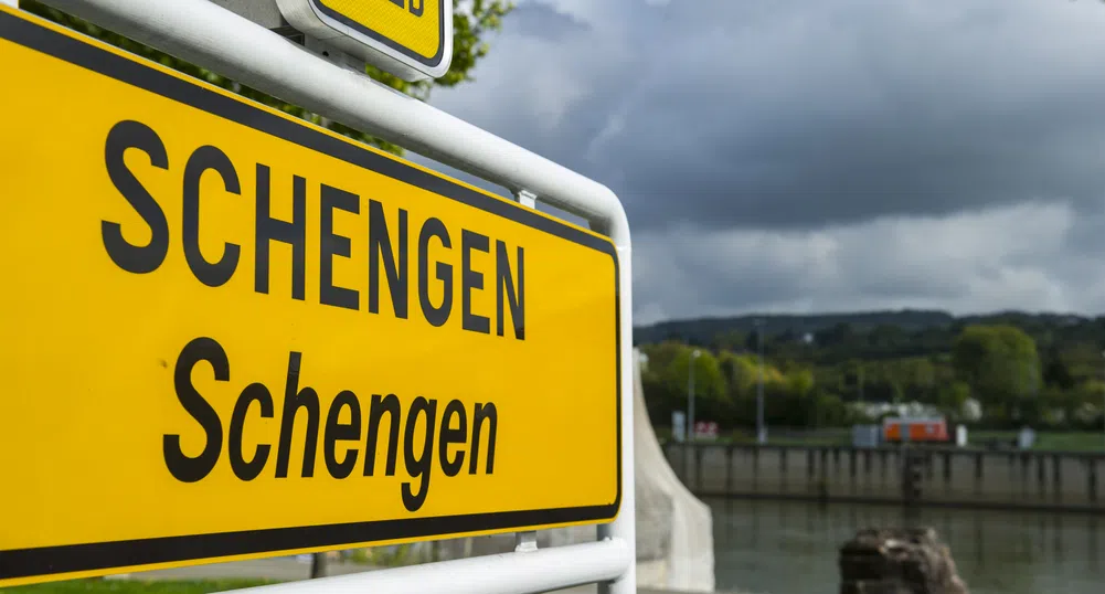 ЕС губи по 18 млрд. евро на година от разпадането на Шенген